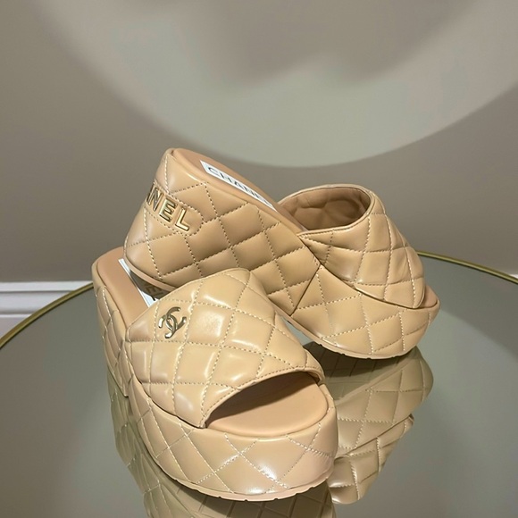 CHNEL Quilted Leather CC interlocking logo platform mules sz 36 - Picture 4 of 17